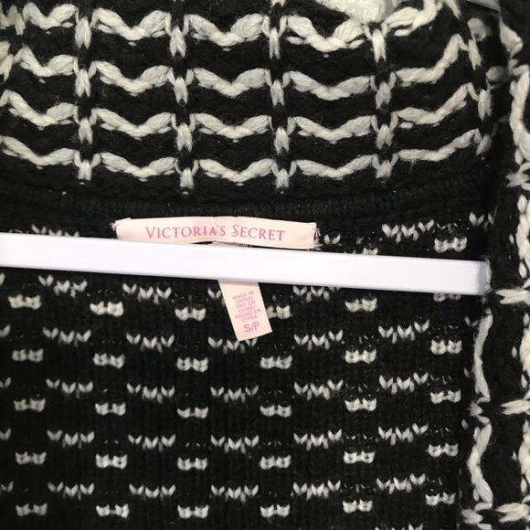 Victoria’s Secret Cardigan Heavy Knitted Sweater - Picture 4 of 7